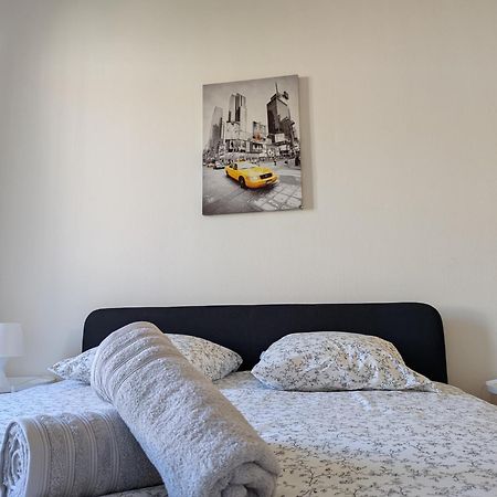 Le Mirage - Appartement 2 Chambres, Salon, Cuisine Equipee, Parking Et Wifi Gratuit Mulhouse Ngoại thất bức ảnh
